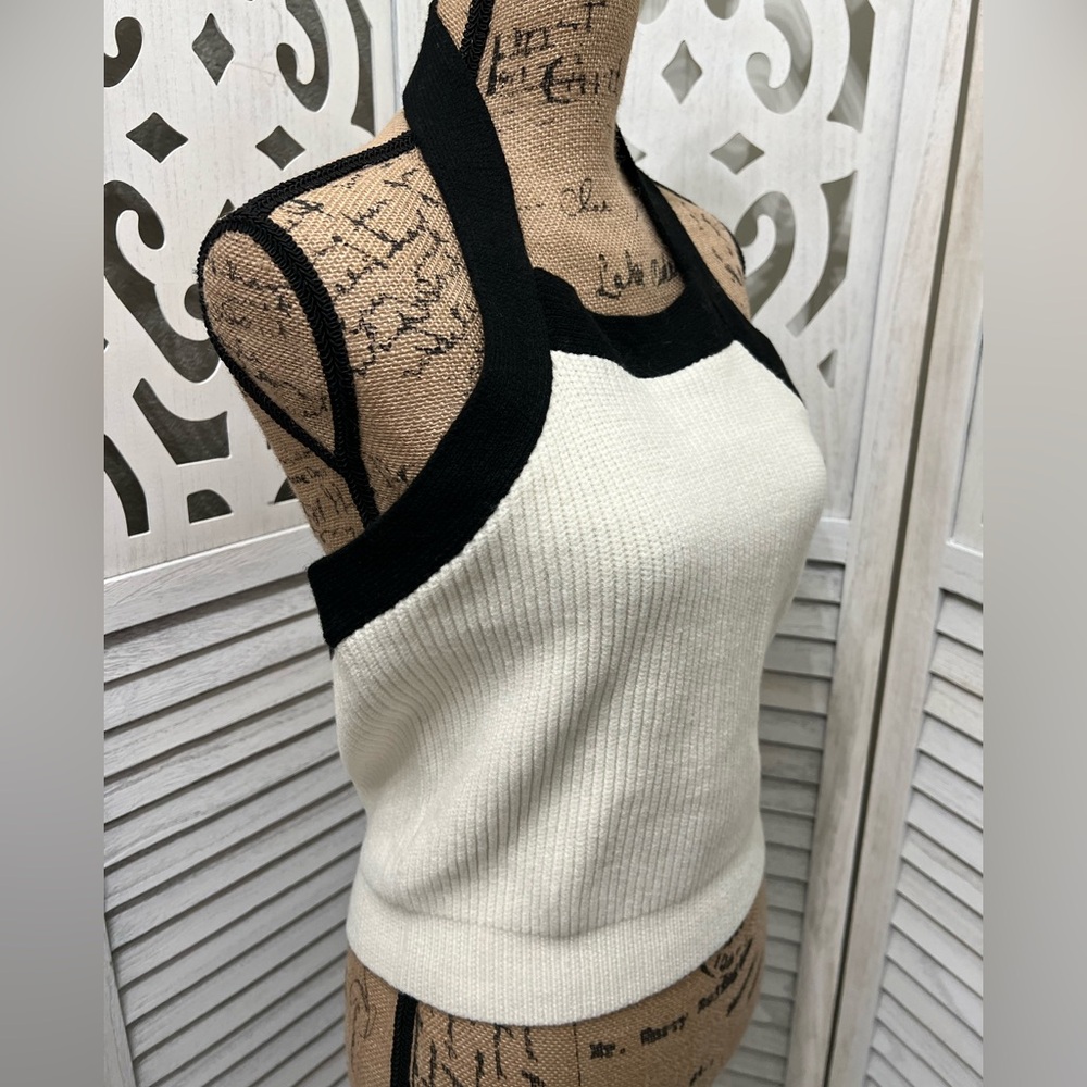 Commense Color-Block Cutout Ribbed Sweater Set - Picture 14 of 14